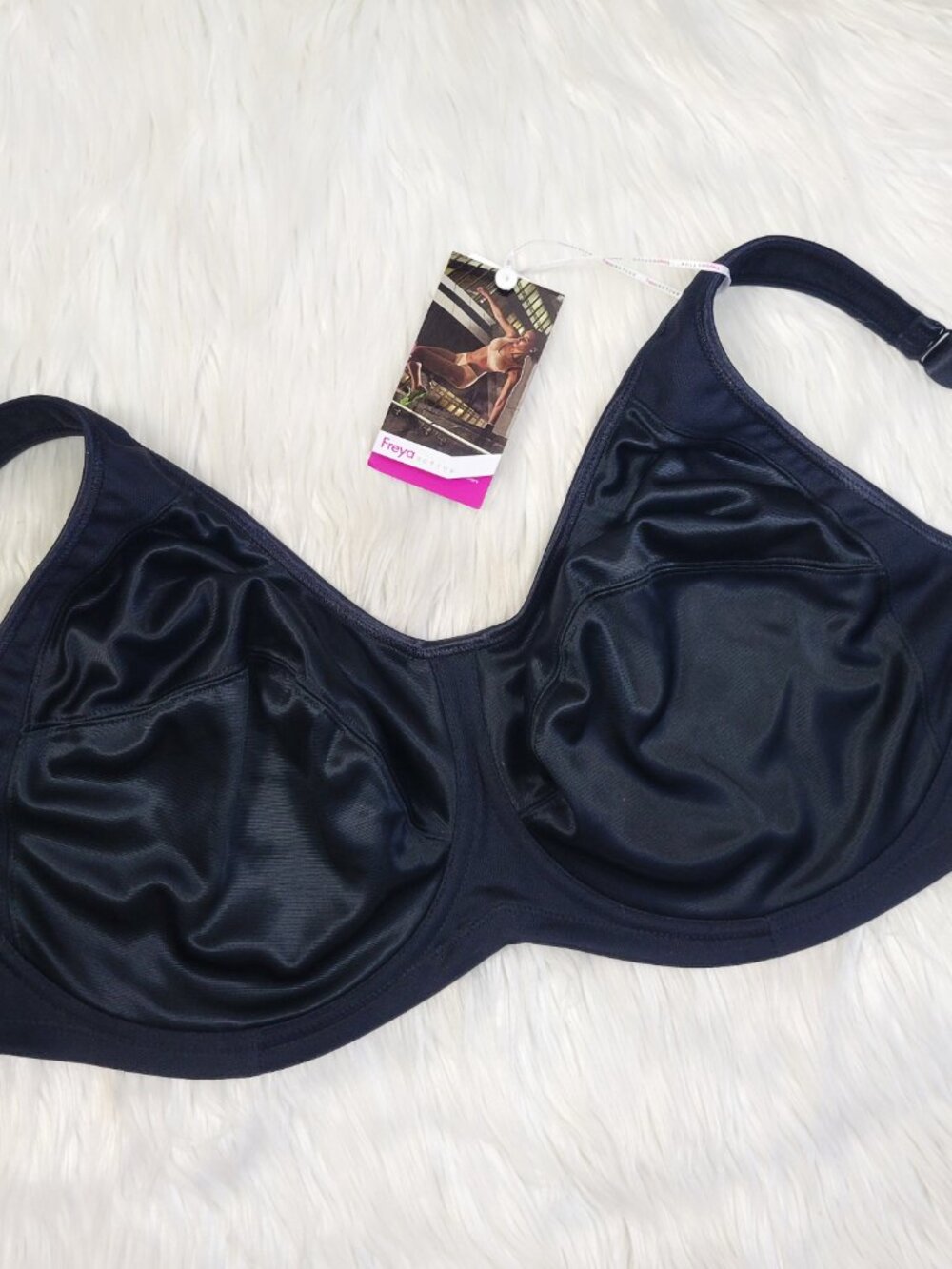 New Freya Active Coolmax Underwired Sports Bra Size 34K Black NWT